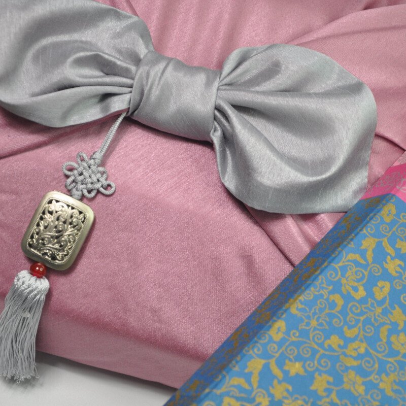 강원더몰,강릉무진장한과  달보드레 선물세트(인디핑크 고급보자기*노리개)